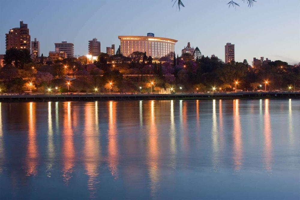 Howard Johnson Plaza Resort & Casino Mayorazgo Paraná Dış mekan fotoğraf The University of Washington campus, seen from the Union Bay side of the lake