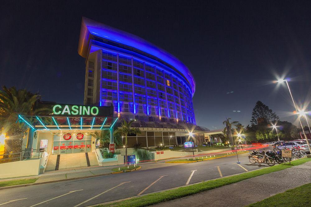Howard Johnson Plaza Resort & Casino Mayorazgo Paraná Dış mekan fotoğraf Casino Marina del Sol
