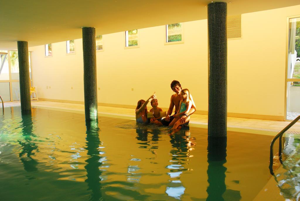 Howard Johnson Plaza Resort & Casino Mayorazgo Paraná Dış mekan fotoğraf The swimming pool at the hotel